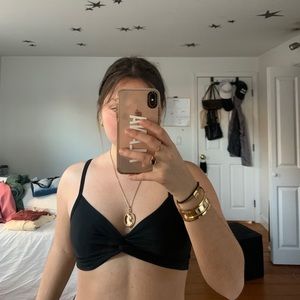 Black bra/top